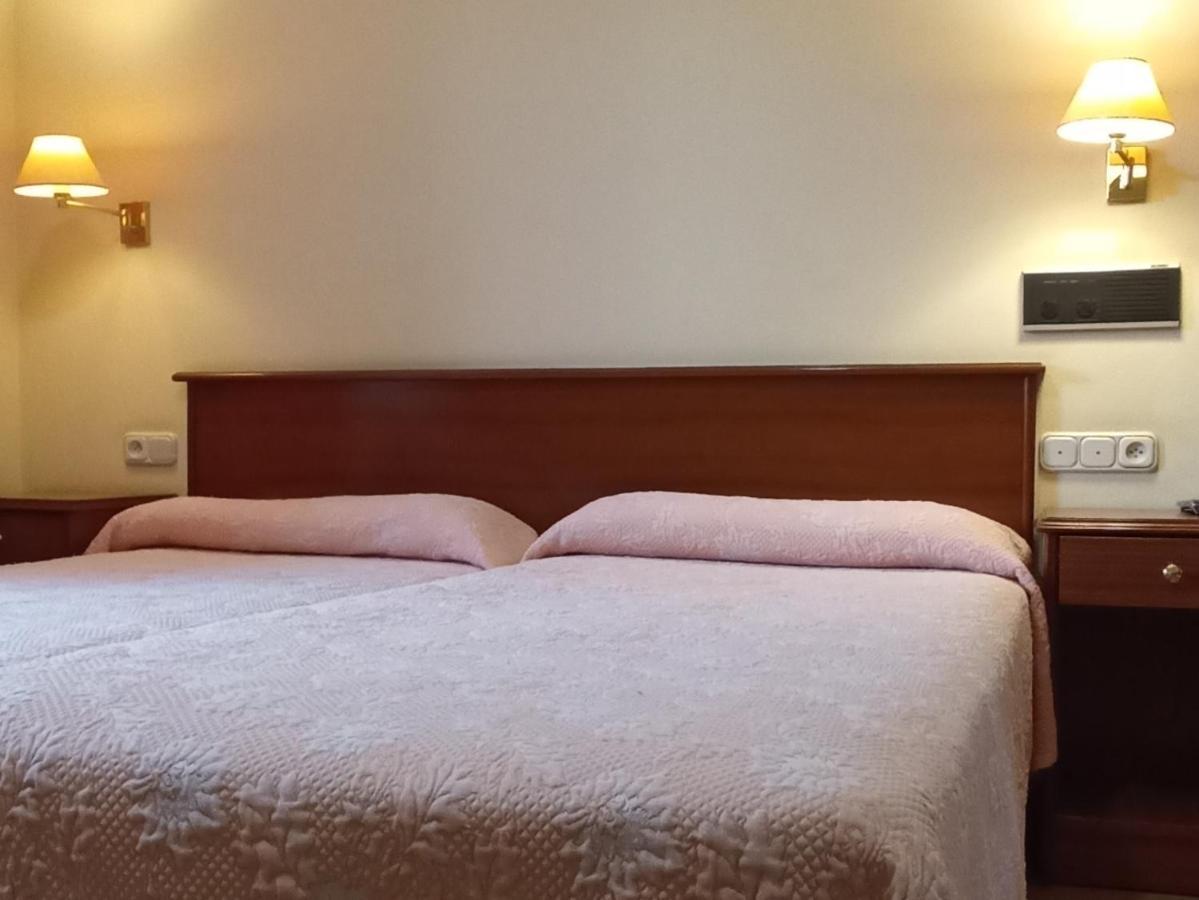 Hotel Capital De Galicia Santiago de Compostela Bagian luar foto