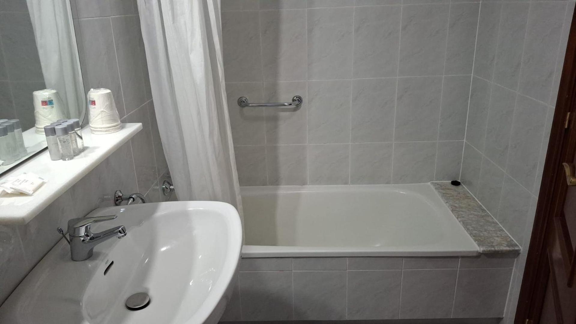 Hotel Capital De Galicia Santiago de Compostela Bagian luar foto