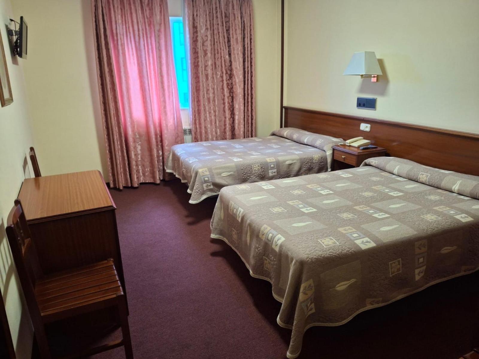 Hotel Capital De Galicia Santiago de Compostela Bagian luar foto