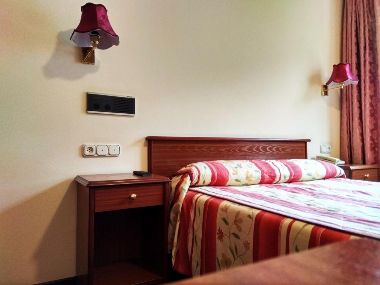 Hotel Capital De Galicia Santiago de Compostela Bagian luar foto