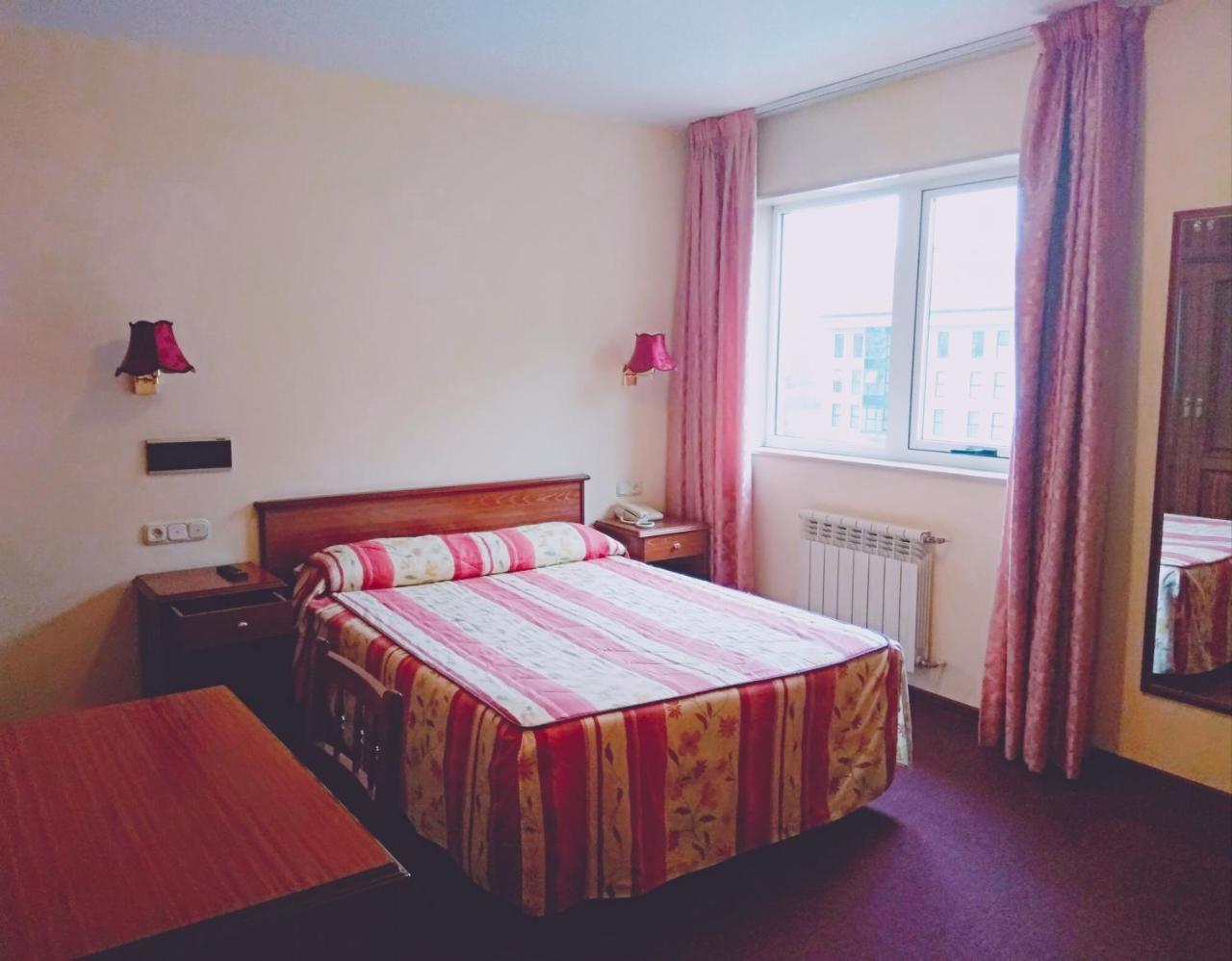 Hotel Capital De Galicia Santiago de Compostela Bagian luar foto